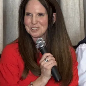 Kendra Doyel, President Food 4 Less