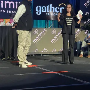 Mari Fassett, Mari Mix Snacks