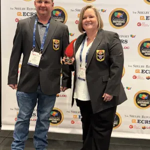 Robert Wood & Kelly Gutzwiller, Owners of Versailles IGA Versailles IN