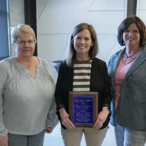 NRGS Award Ceremony - Lori Capouch with Ellen and Diana.jpg