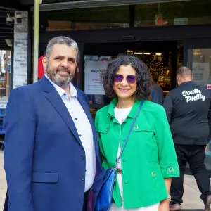 Owner Omar Hamdan with Associated Supermarket Group Co-President and CEO Zulema Wiscovitch.