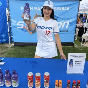 Zitlaly Esparza, Syncron