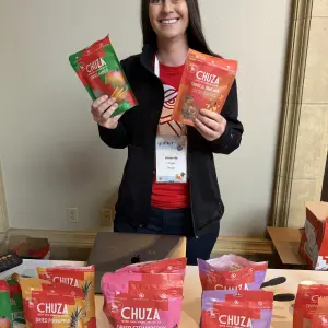 Amanda Linger, Chuza