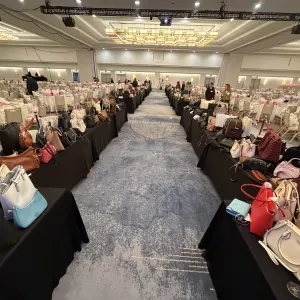 Purse presentation before guest were let in